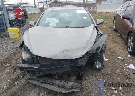 2011 Hyundai Elantra Limited z USA, uszkodzony, nr VIN 5NPDH4AE4BH00651